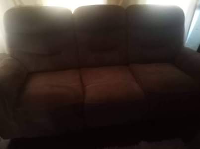 classifieds/furniture sofas