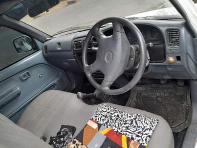 A picture of Toyota hilux Singo engine 5L Gari nzuri sana Bei 19milioni