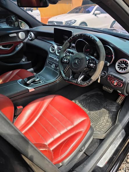 A picture of Mercedes Benz C200 2015 Model