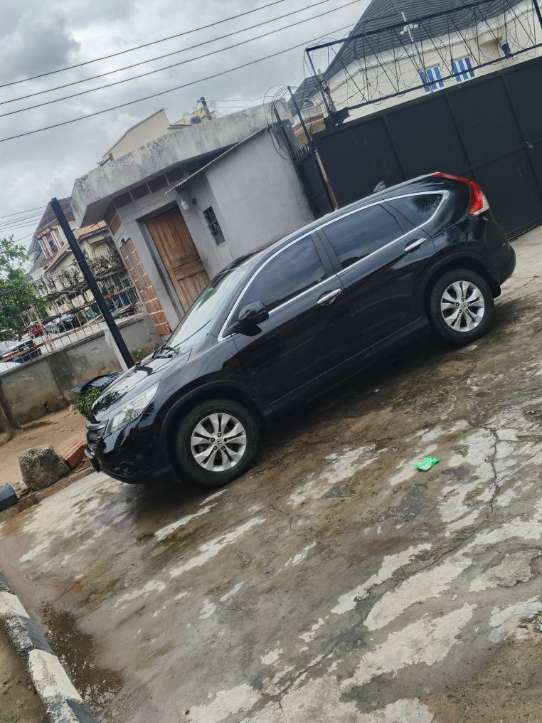 A picture of Honda CRV 2013 Registered