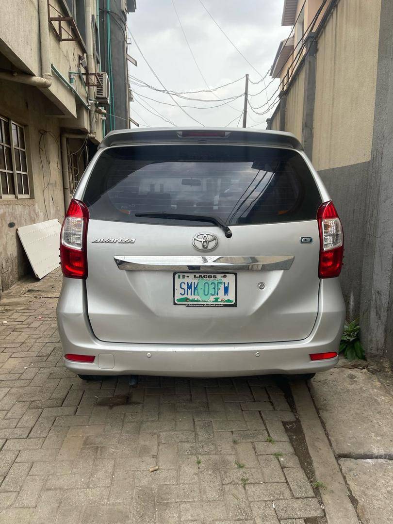 A picture of Toyota AVANDA manual 2015
