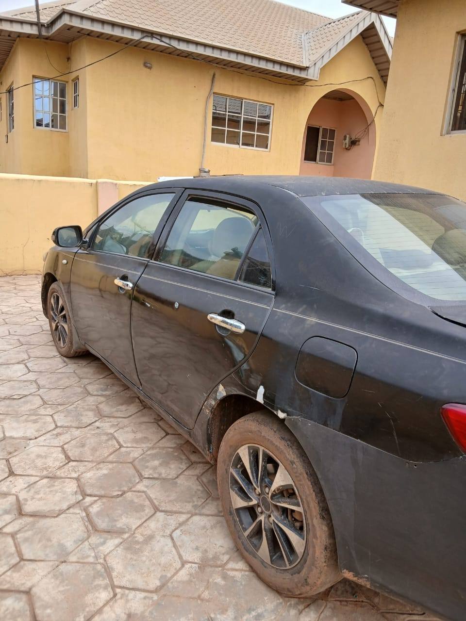 A picture of Toyota Corolla manual drive