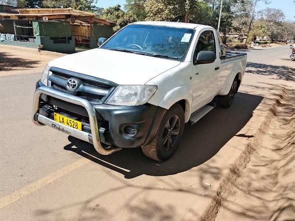 used toyota hilux