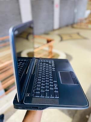 A picture of Dell XPS L50