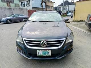 A picture of Just 3year used wolkswagen passat 2011 model 100 percent firstbody