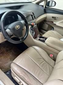 A picture of Extremely clean 010 venza Full option Thumbstart Double Pano V6