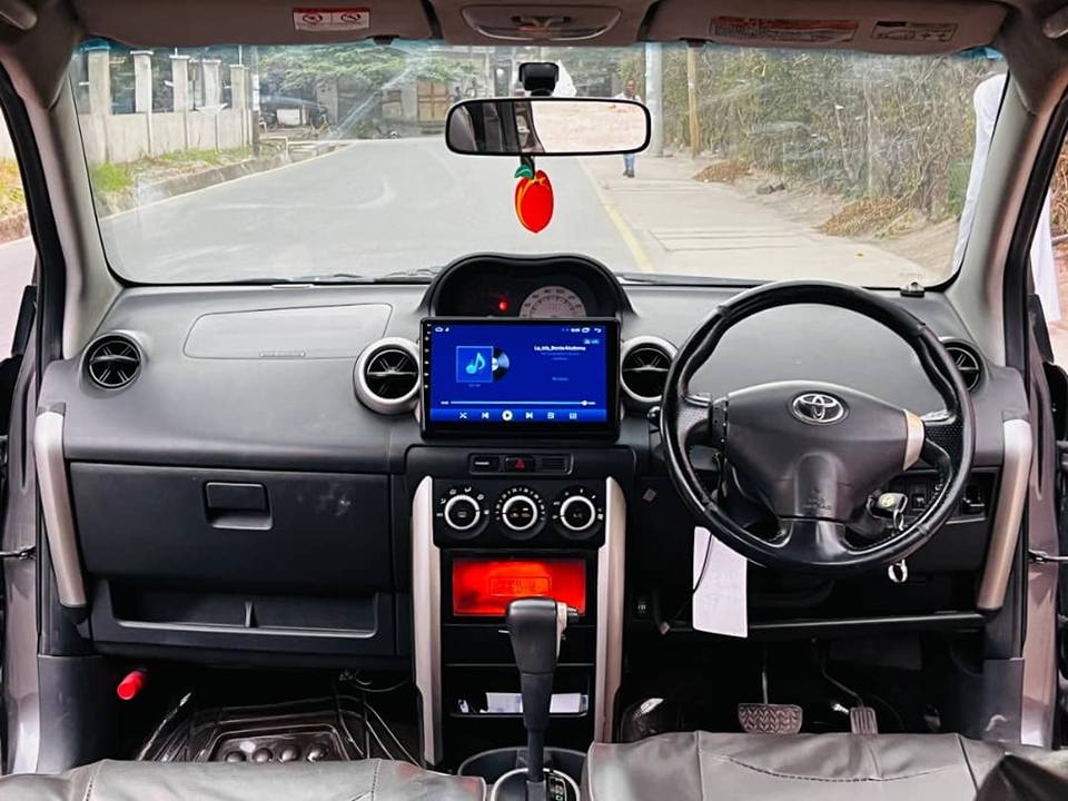 A picture of TOYOTA IST