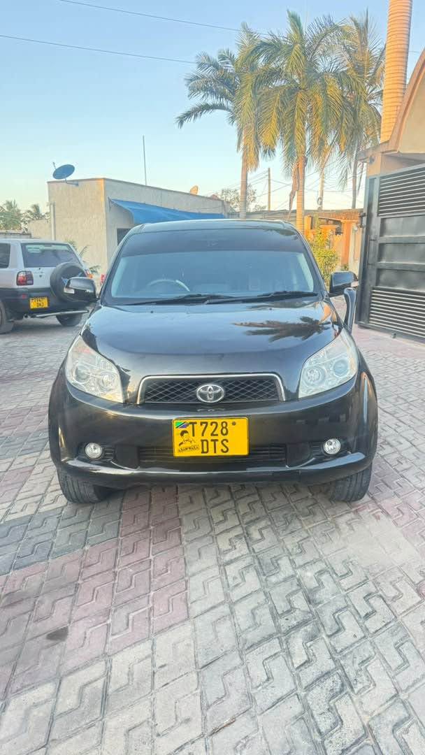 A picture of TOYOTA RUSH