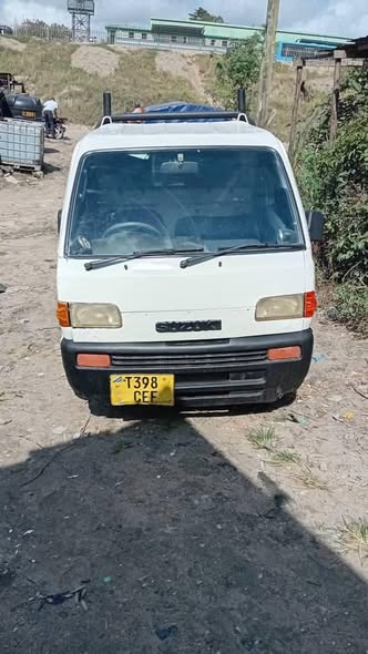 A picture of SUZUKI CARRY 0620356906