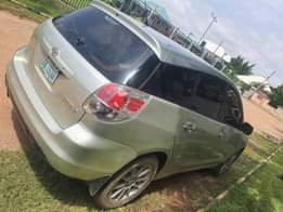 A picture of Only small Top Noice But Na 04 Model Eee Bee