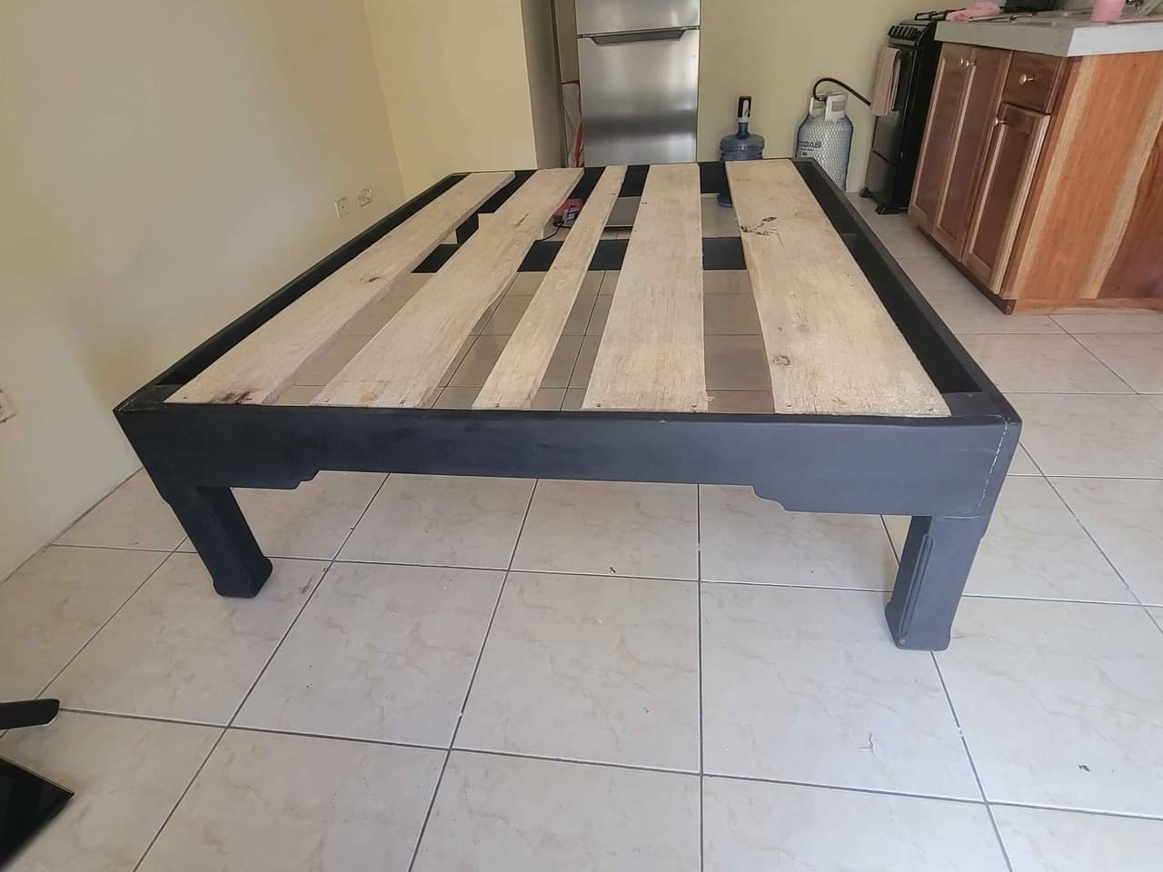 queen size bed