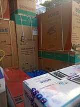 A picture of Hisense na TCL smart na led Tumeshusha Bei 