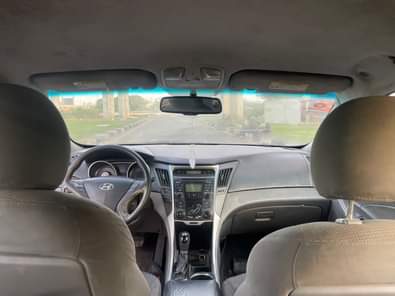 A picture of Hyundai sonata 2013 Registered Untampered engine or gear Chilling ac