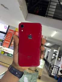 A picture of Dubai used iPhone s