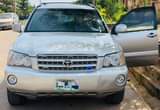 A picture of Neatly used 2004 Toyota Highlander 2row seater buy and drive
