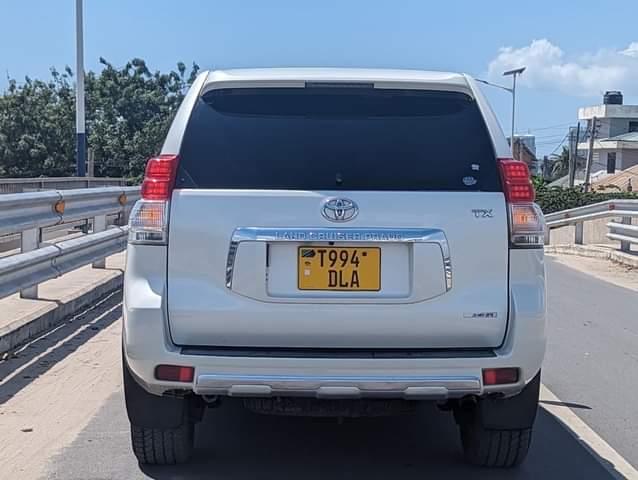 A picture of Toyota prado
