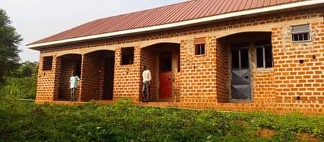 A picture of 4 SINGLE UNITS FOR SALE AT 25M UGX IN MPELERWE