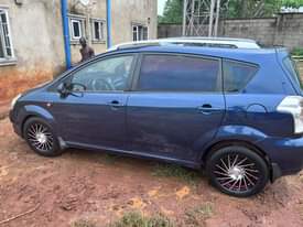 A picture of 2008 Toyota corolla corolla verso