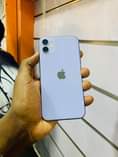 A picture of Clean Iphone 11 128gb Duos