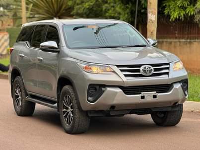 A picture of FORTUNER 2017 160M