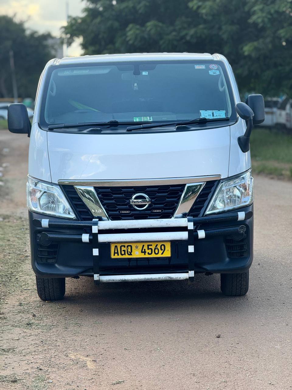 used nissan caravan