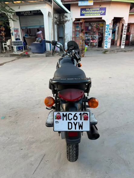 A picture of BOXER CC 125