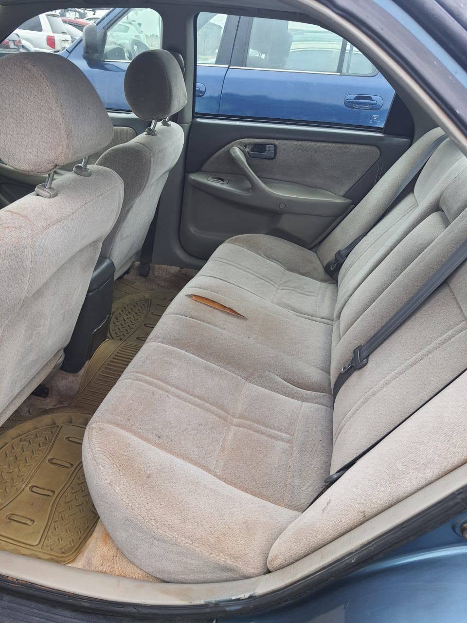 A picture of Toyota Camry big light