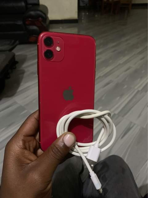 A picture of iPhone 11 plain 64GB