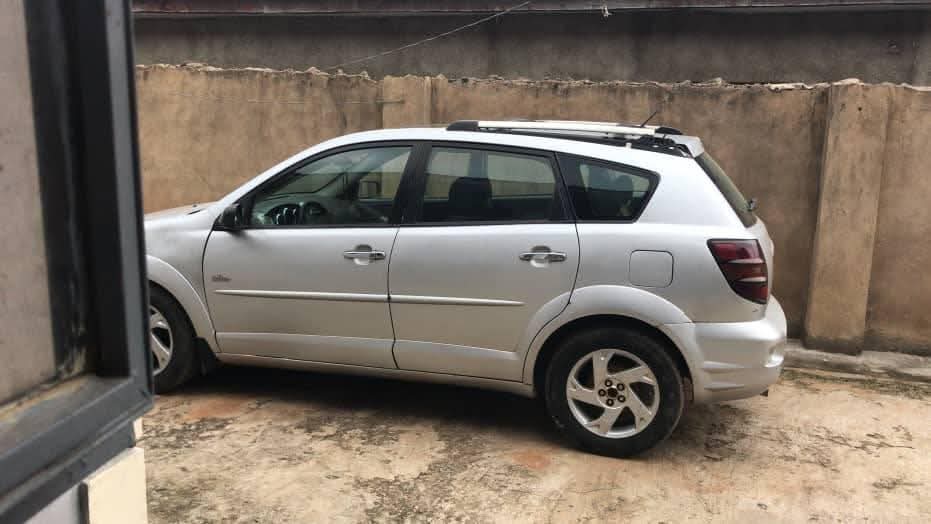 A picture of Pontiac vibe
