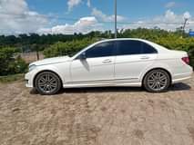 A picture of SUPER CLEAN REGISTERED 2009 MERCEDES BENZ C300 ABSOLUTELY NOTHING FIX