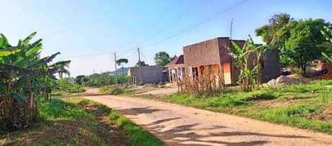 A picture of END OF YEAR DISCOUNT MATUGA KIWEEBWA SITE 50 BY 100FT