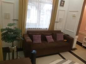 A picture of Nauza sofa zangu zipo 3 2 1 mali ipo dar