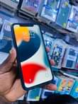 A picture of Iphone 11 64gb Faceid works At only 1 4m Call