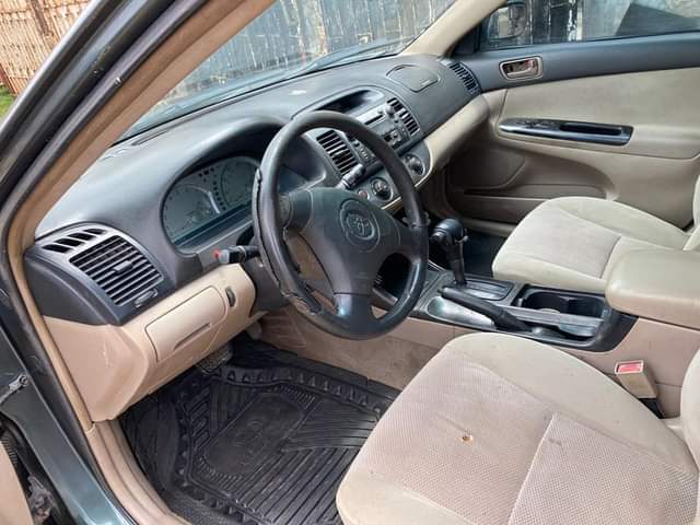 A picture of Toyota Camry 2004