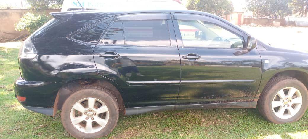 A picture of Toyota harrier