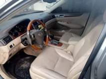 A picture of Lexus es330 2005 model