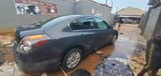 A picture of 4plug 2010 Nissian Altima