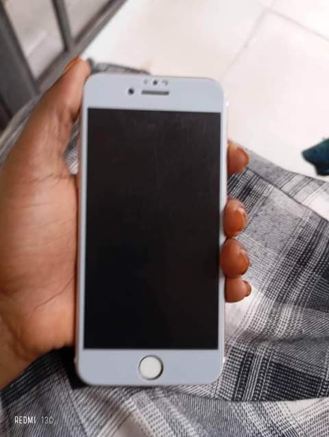 A picture of iPhone 7 plain