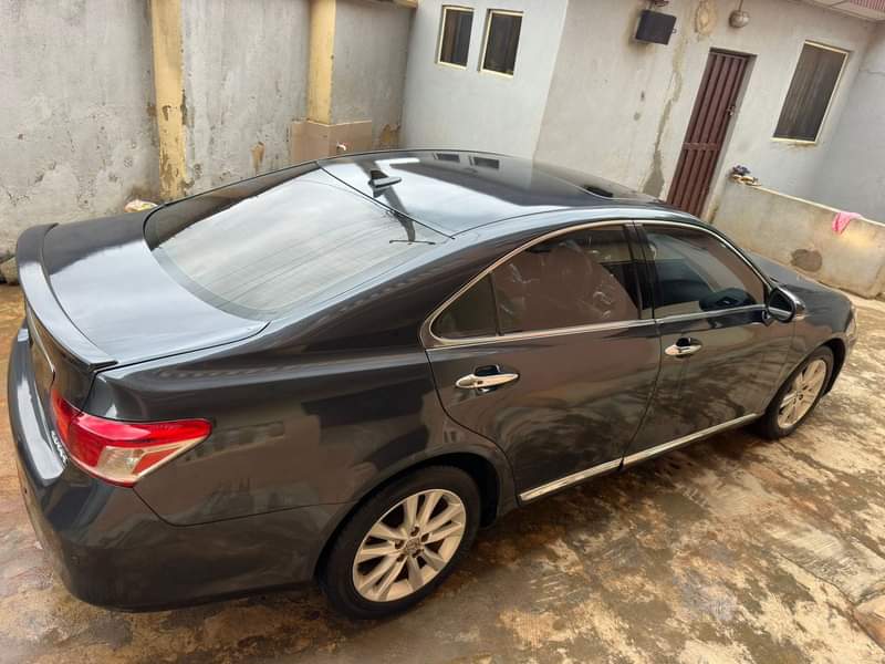A picture of Registered Lexus ES350 2011 2022 entry Fullest option with zero