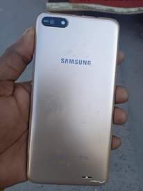 A picture of Samsung galaxy Y7 naitaji 550 tu chapu sas nipigie 0614011211