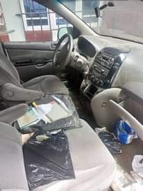 A picture of BUY TOW ASAP 2005 TOYOTA SIENNA ENGINE IS BAD Knocking