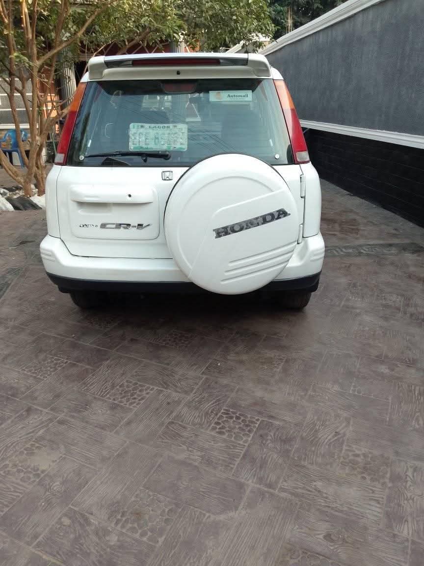 A picture of 2000 Honda 2000