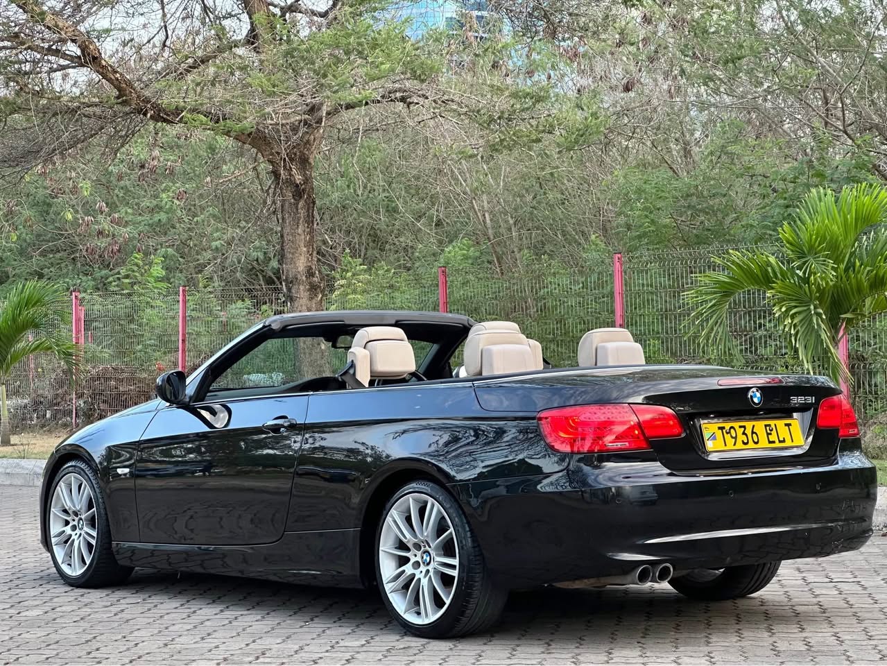 A picture of BMW 3 SERIES VONVERTIBLE