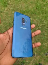 A picture of Samsung s9plus