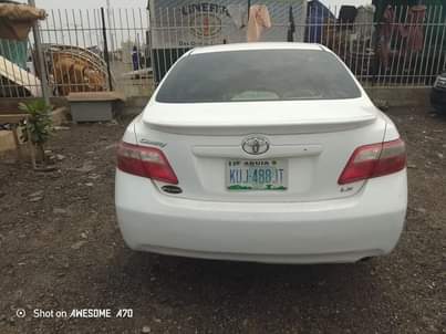 A picture of Toyota mussle camry 2008 model engine and gear is perfect