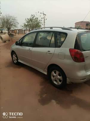 A picture of 2005 Toyota Corolla verso