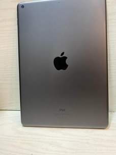 A picture of iPad 8th generation 128gb 10.2gb with simcard slot at 1.2m
