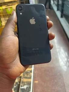 A picture of Iphone xr