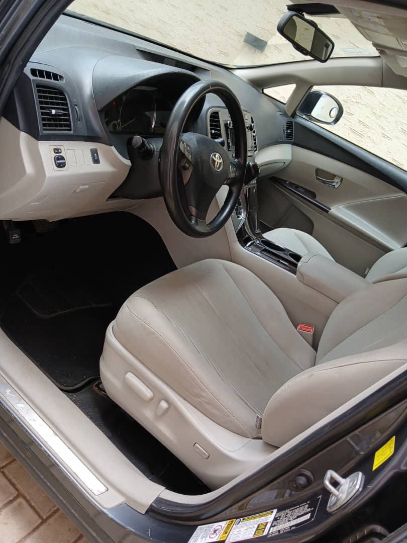 A picture of Redy to go eleya promo Toyota venza with 4plugs 2012