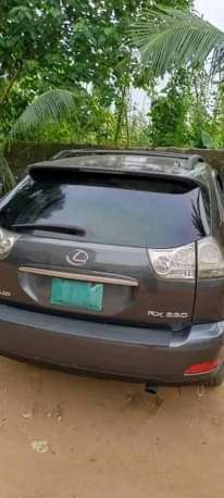 A picture of Lexus Rx 330 for sale Everything is working fine buy